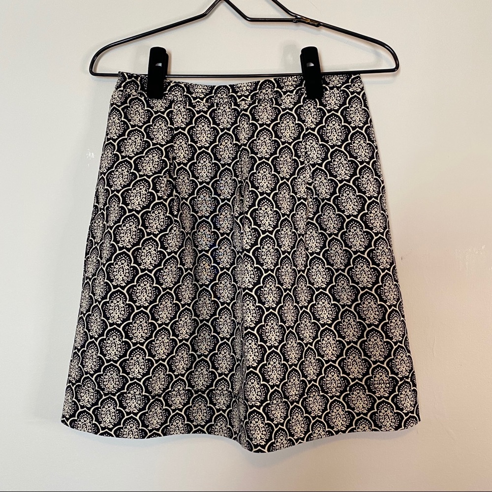 ✨loft patterned skirt✨
